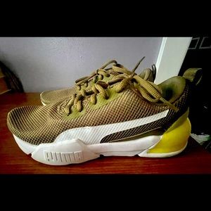 Puma sneakers  size 8.5 in olive be and yellow